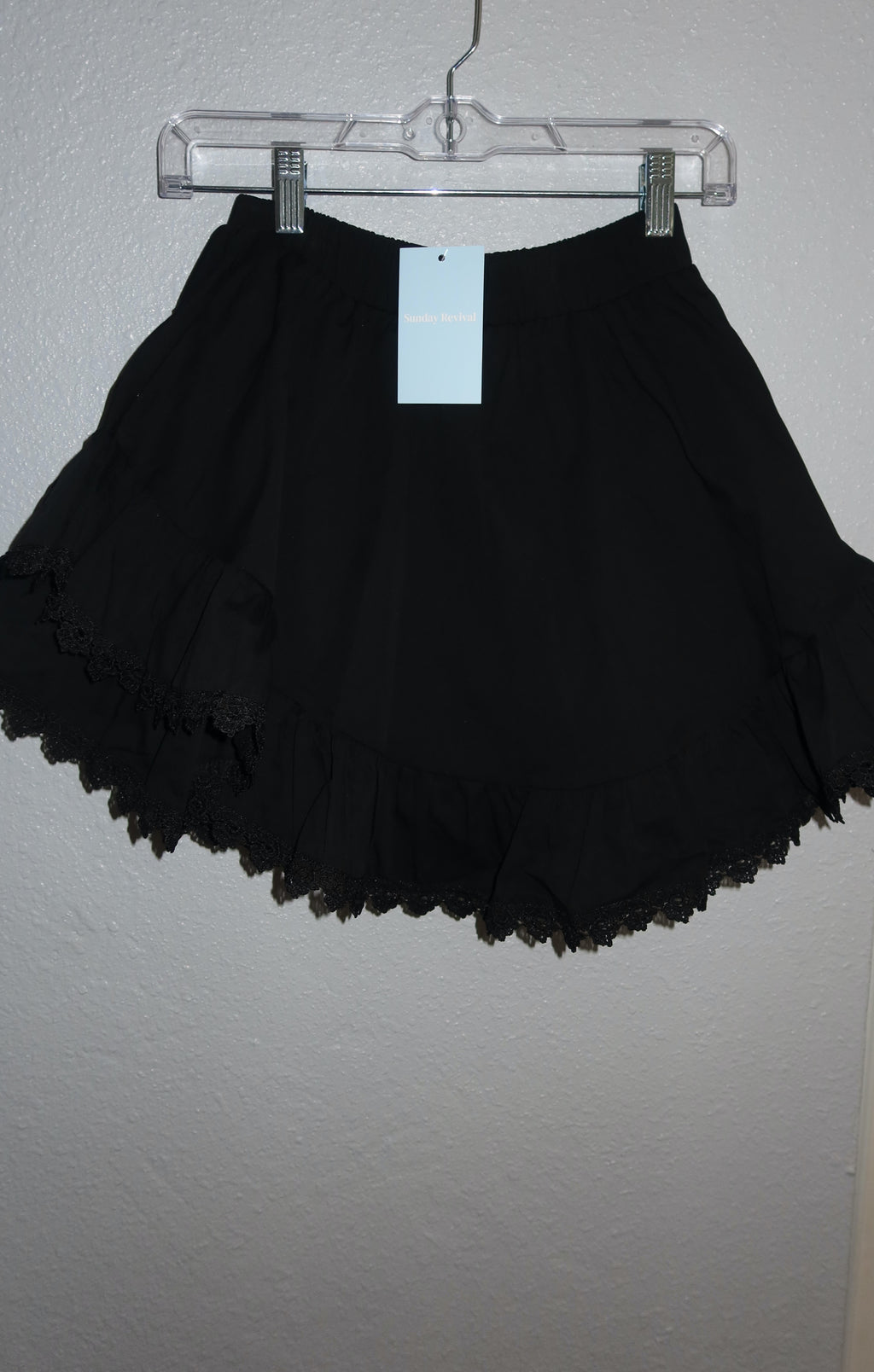 Black skort